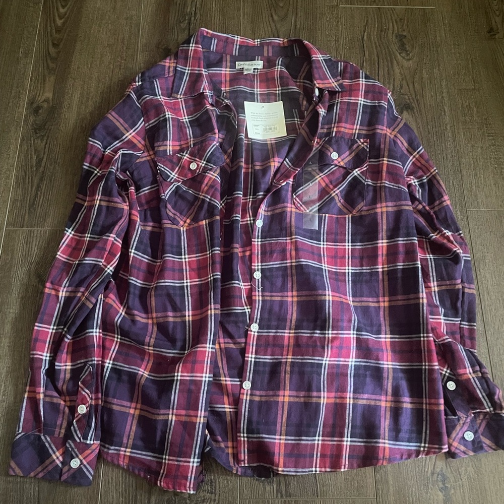 Croft& Barrow Women’s Size L Plaid Shirt⭐️